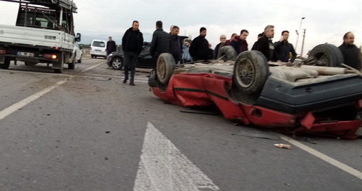 Akhisar'da feci trafik kazası: 5 yaralı