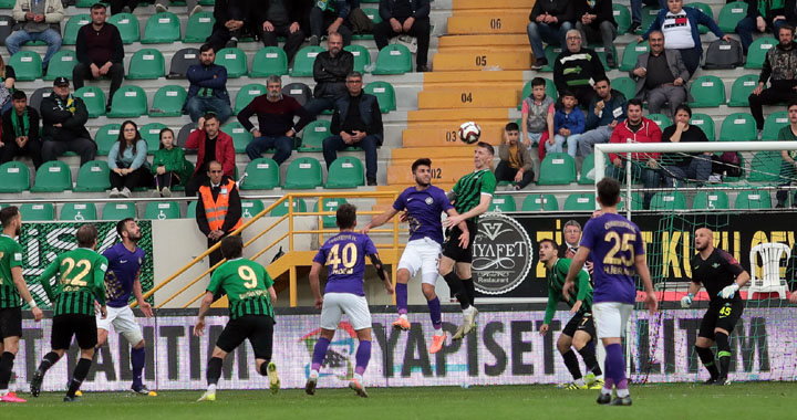 Akhisar zirve aşkına! 3-2