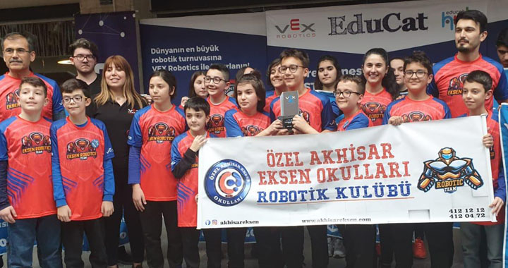 Eksen Okulları Robotik Takımı Amerika biletini aldı