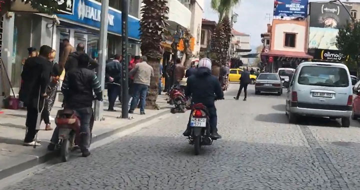 Şehit Teğmen Tahir Ün Caddesi araç trafiğine kapatılıyor