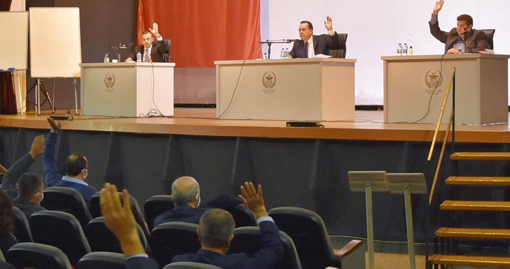 Akhisar Belediye Meclisi’nden esnafa tam destek