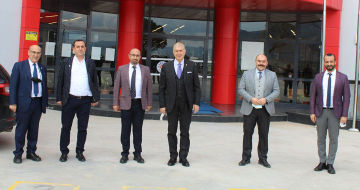 Doç. Dr. Mustafa Aydın’dan Eksen Koleji’ne ziyaret