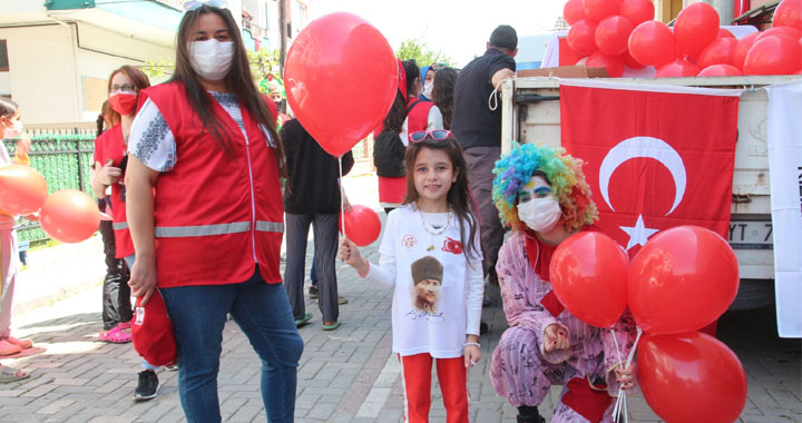 23 Nisan'da Türk Kızılay'ından çocuklara sürpriz