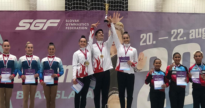 Akhisarlı cimnastikçi Nil Deniz 1 altın 2 gümüş ile döndü