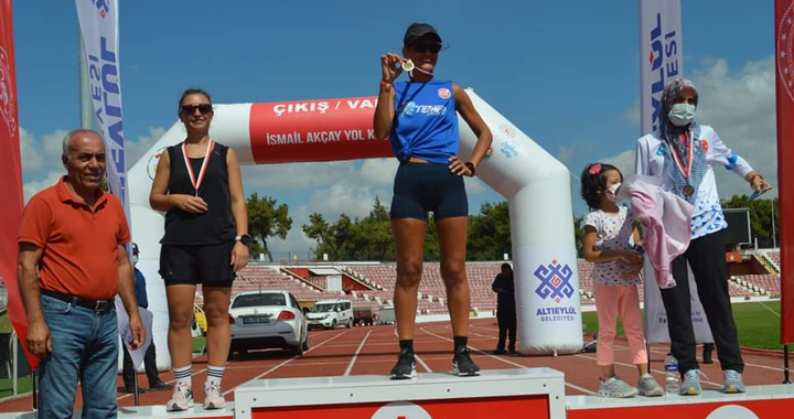 Akhisarlı atletler Uluslararası İsmail Akçay yol koşusundan başarıyla döndü