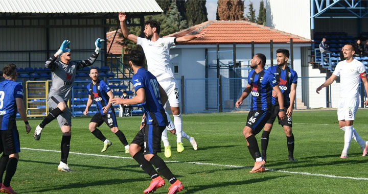 Akhisarspor, Karacabey deplasmanından eli boş döndü 3-0