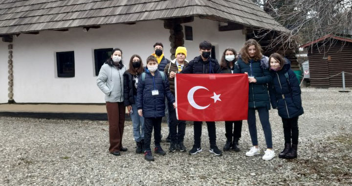 Şehit Ali Aksoy Ortaokulu öğrencileri Romanya’da