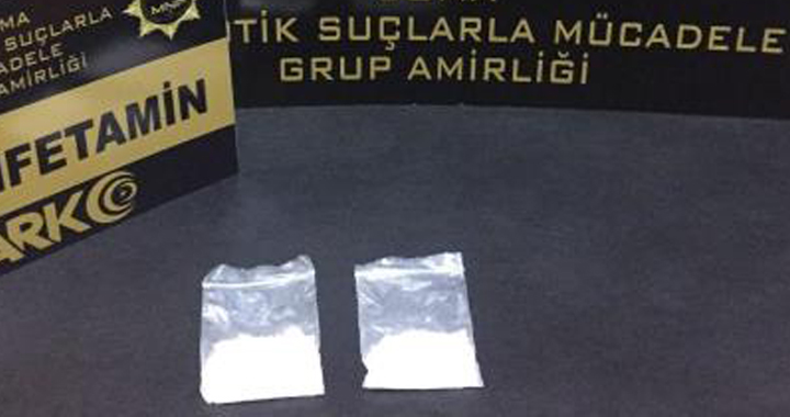 Manisa'da düzenlenen uyuşturucu operasyonunda 3 kişi tutuklandı