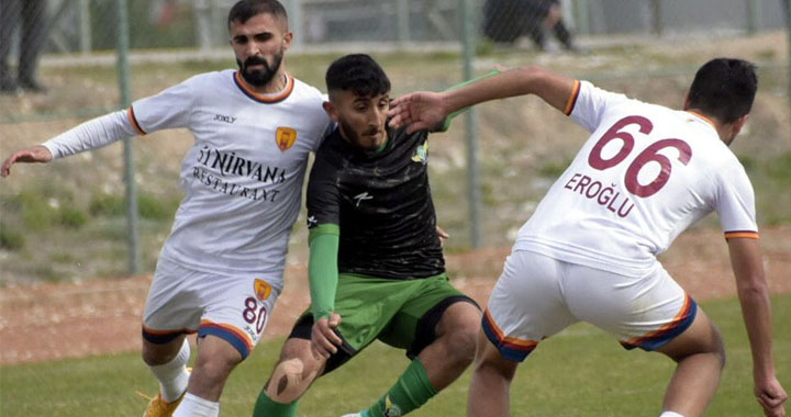 Akhisarspor, Niğde Anadolu FK’yı 2-1 mağlup etti