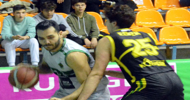 Akhisarlı Devler, Nadir Gold İstanbul Basketi 80-67 mağlup etti