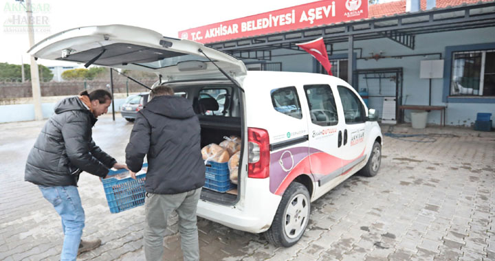 Akhisar Belediyesi Aşevi, ihtiyaç sahibi vatandaşların yanında