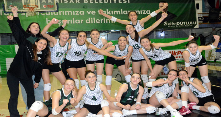 Akhisar Belediye Kadın Voleybol takımı, Akhisargücü’nü 3-0 mağlup etti