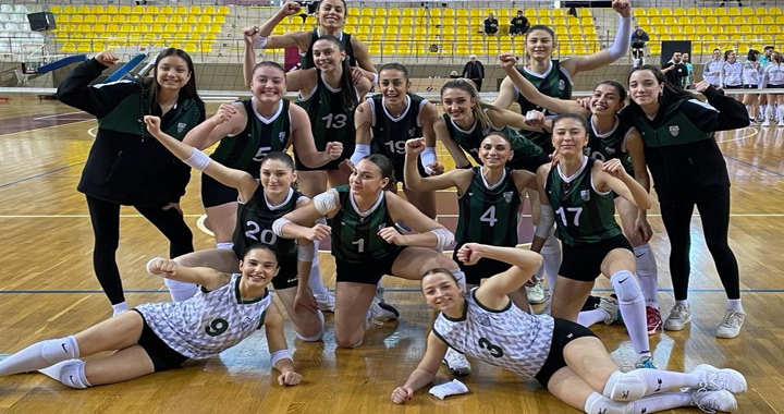 Akhisar Belediyespor, Voleybol Yarı Final Play-Off 2.ci Maçında mağlup oldu