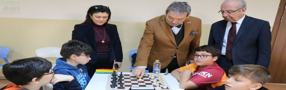 Akhisar Koleji 27.Atatürk Satranç Turnuvası