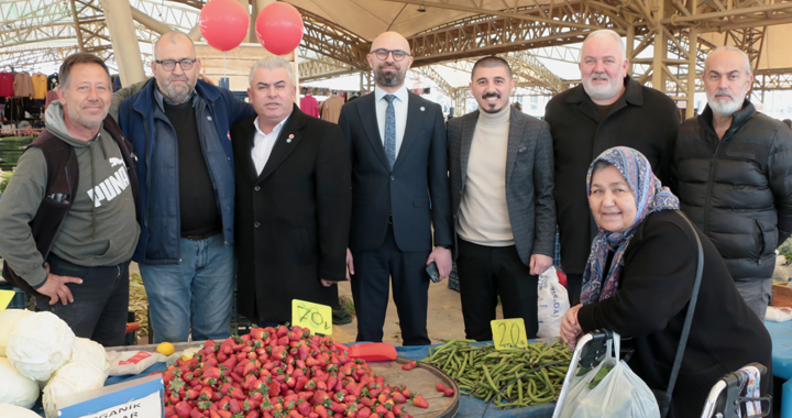 İYİ Partili Doğan, Cuma Pazarını ve Yörük ve Türkmenler Derneği’ni ziyaret etti