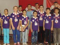 Akhisar Gençlik Haftası Satranç Turnuvasında Herkes Mor Beyaz