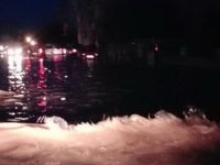 Akhisar’da Ana Boru Su Hattı Patladı, Sokakları Sel Bastı