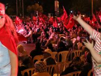 Akhisar’da demokrasi nöbeti 14.gününde coşkuyla sürüyor