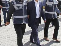 Manisa'da FETÖ soruşturmasında 1 tutuklama, 3 gözaltı