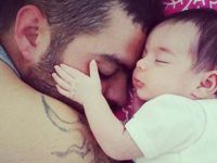 Akhisarlı baba ve 1 yaşındaki kızı kazada hayatını kaybetti