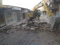 Akhisar Belediyesi alt yapısı tamamlanan sokaklarda çalışmaya başladı