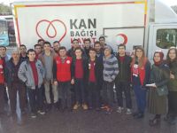 Akhisar Gençlik Merkezi, Kızılay’ a kan bağışladı