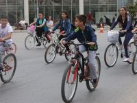 Akhisar Ülkü Ortaokulundan 500 bisikletçi sağlık için pedal çevirdi
