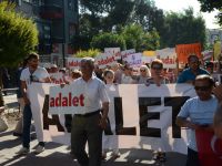 CHP İlçe teşkilatı Adalet için yürüdü