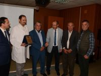 Üroloji Uzmanı Kubilay Kılınç, Akhisar'da yılın doktoru seçildi