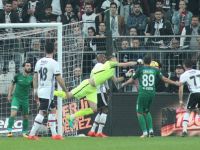 T.M. Akhisarspor 10 kişi kaldığı Beşiktaş deplasmanından 1 puan aldı