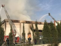 Akhisar OSB’de Viol deposu yandı