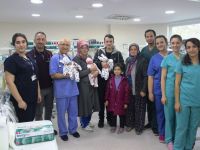 Üçüz bebekler Özel Doğuş Hastanesi’nde yaşama tutundu