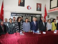 CHP İlçe Başkanı İsmail Fikirli mazbatasını aldı
