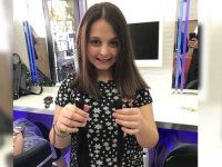 10 yaşındaki Dilek Karaçe, saçlarını kanser hastaları için bağışladı