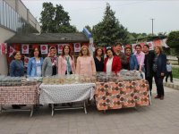 MHP Akhisar Kadın Kollarından 1 günlük kermes