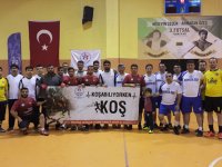 Hüseyin Çeçen ve Armağan Özeş Futsal turnuvasında 39 maç geride kaldı