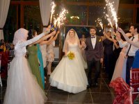 Sevim ve Fatih muhteşem bir düğün ile dünya evine girdi