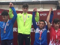 Akhisar Belediyesporlu güreşçi Onur Yurtada, Türkiye Şampiyonu oldu