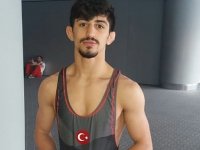 Akhisarlı Güreşçi Kemal Kamal, finalde