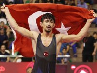 Akhisar'ın dünya şampiyonu güreşçisi elden kaçtı