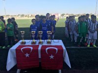Akhisar Yıldırımspor, Bergama’dan şampiyon döndü