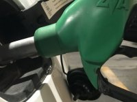 Benzin fiyatına haftanın ikinci zammı geliyor!