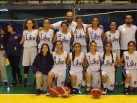 Basketbolda Akhisargücü U-14 kız takımı, Basketmania’yı 71 sayı farkla geçti
