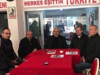Ali Velestin, MHP İlçe Teşkilatını ziyaret etti