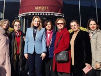 Akhisar’ın kadın sesleri projesi kapsamında Pınar Güney’i ziyaret ettiler