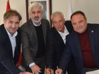 Akhisar Belediyesinde toplu iş sözleşmesi imzalandı