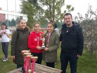 Akhisar Ticaret Borsası Altı Eylül Ortaokulu teniste il birincisi