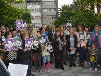 Akhisar Kadın Platformu, çocuklara cinsel, fiziksel ve duygusal şiddeti kınadı