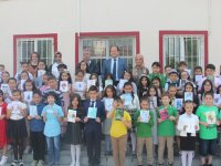 A. Vehbi Bakırlıoğlu İlkokulu'nda " Küçük Kalemler İmza Günü"nün ikincisi düzenlendi