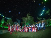 Ülkü Ortaokulu öğrencilerinin mezuniyet sevinci